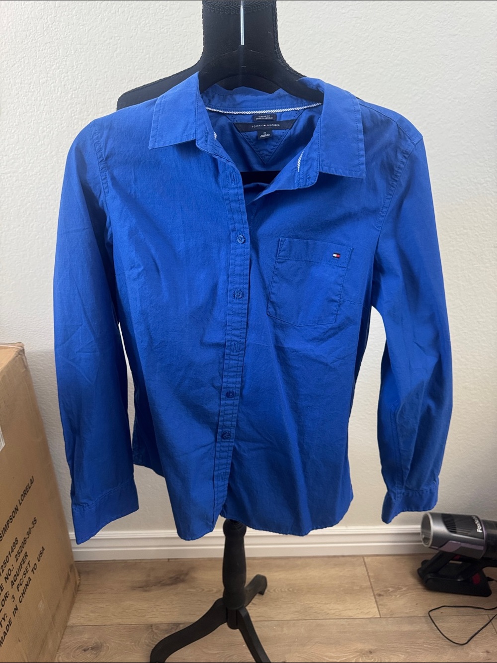 Tommy Hilfiger Men's Royal Blue Long-Sleeve Button-Down Shirt